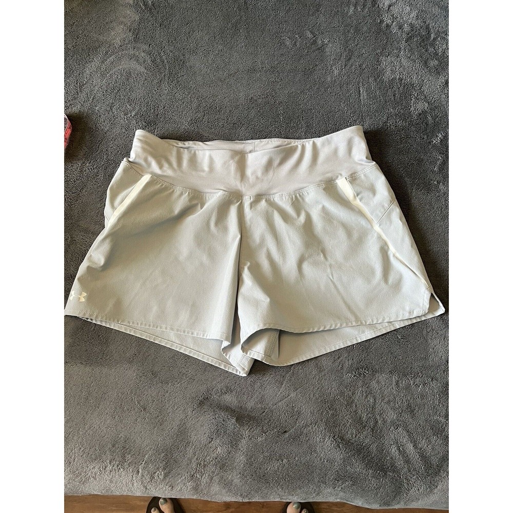 Under Armour Fitted Heat Gear Shorts Light Gray Size M Lightly Worn